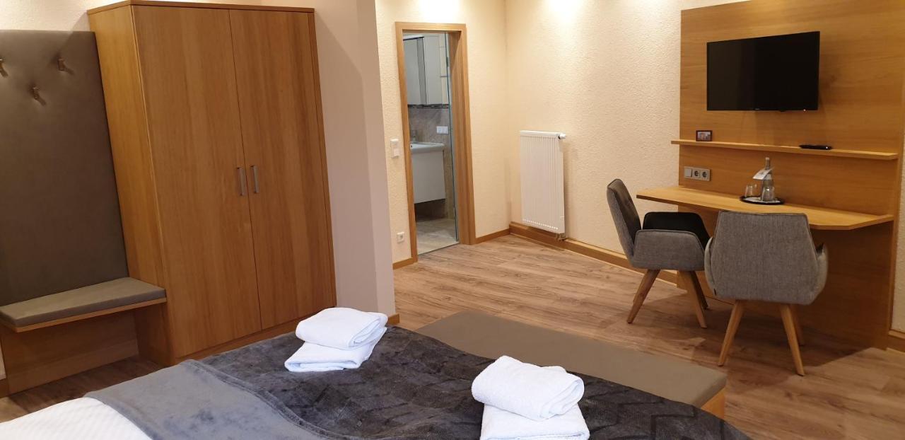 Gasthause Zur Krone Hotel Leimen  Exterior foto